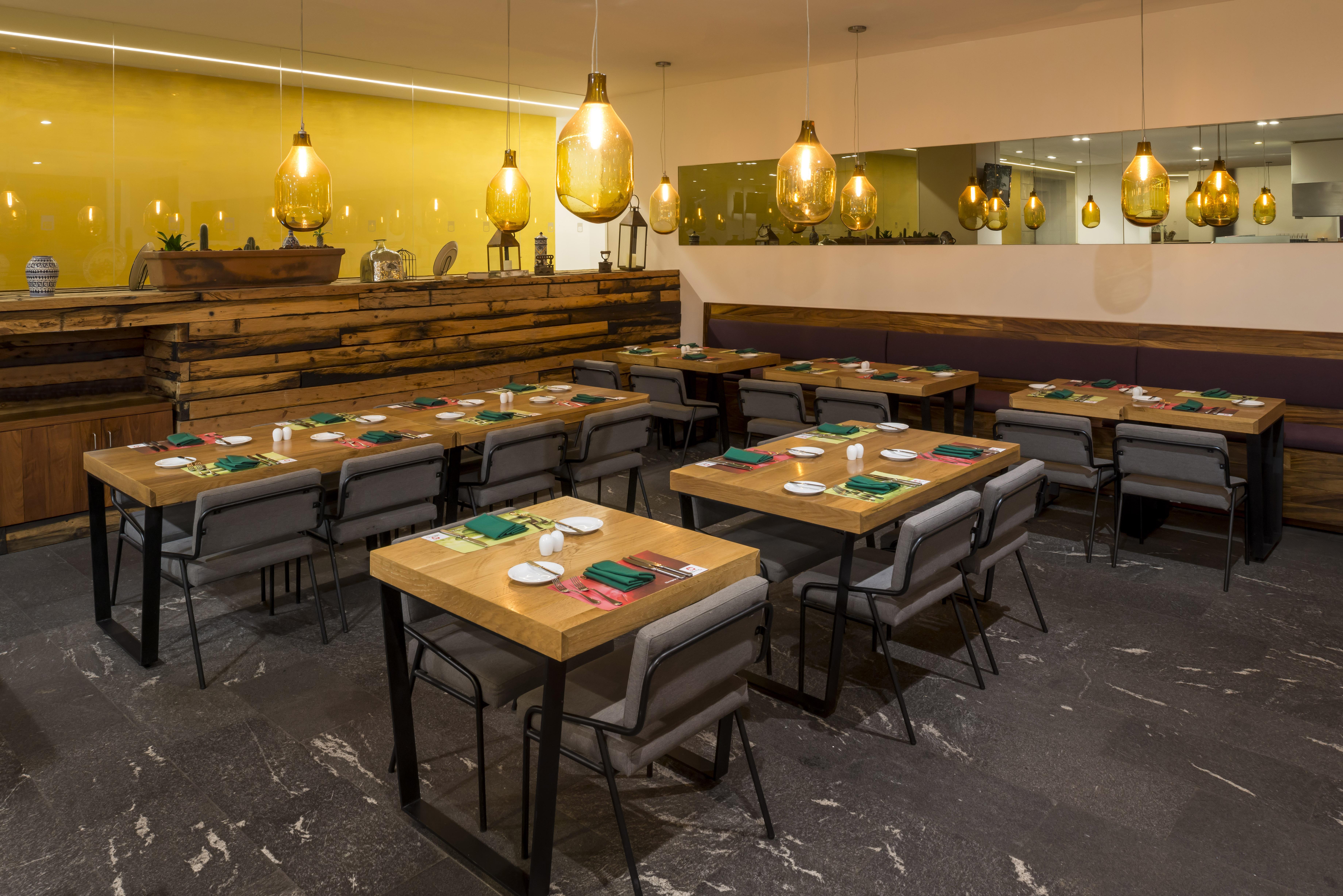 Camino Real Puebla Angelopolis Hotel Buitenkant foto Restaurant interior