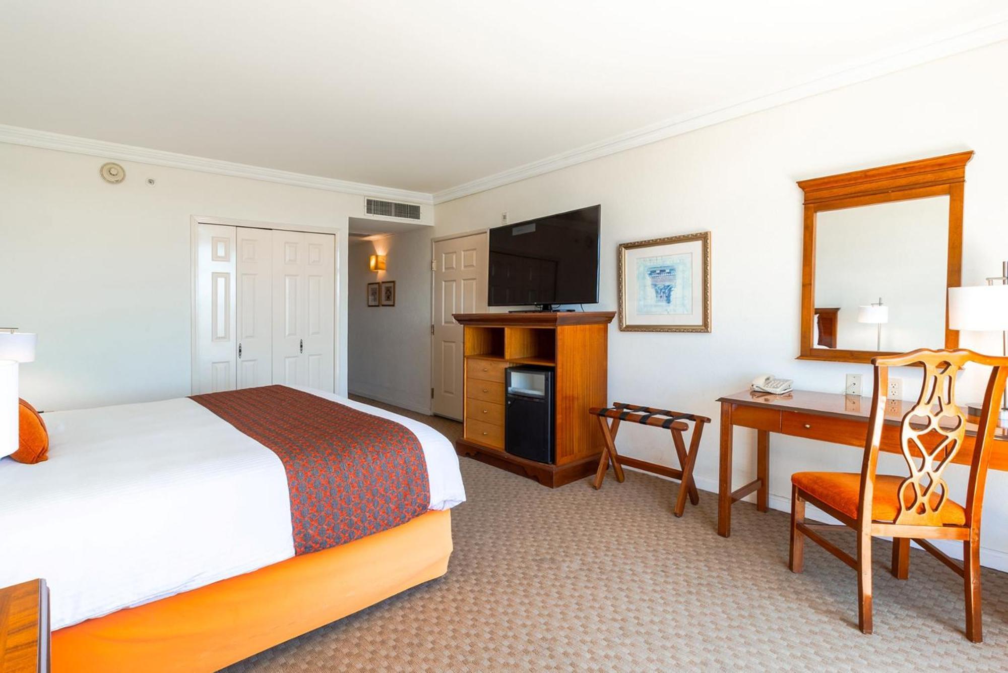 Camino Real Puebla Angelopolis Hotel Buitenkant foto A room at the Hilton San Diego Bayfront